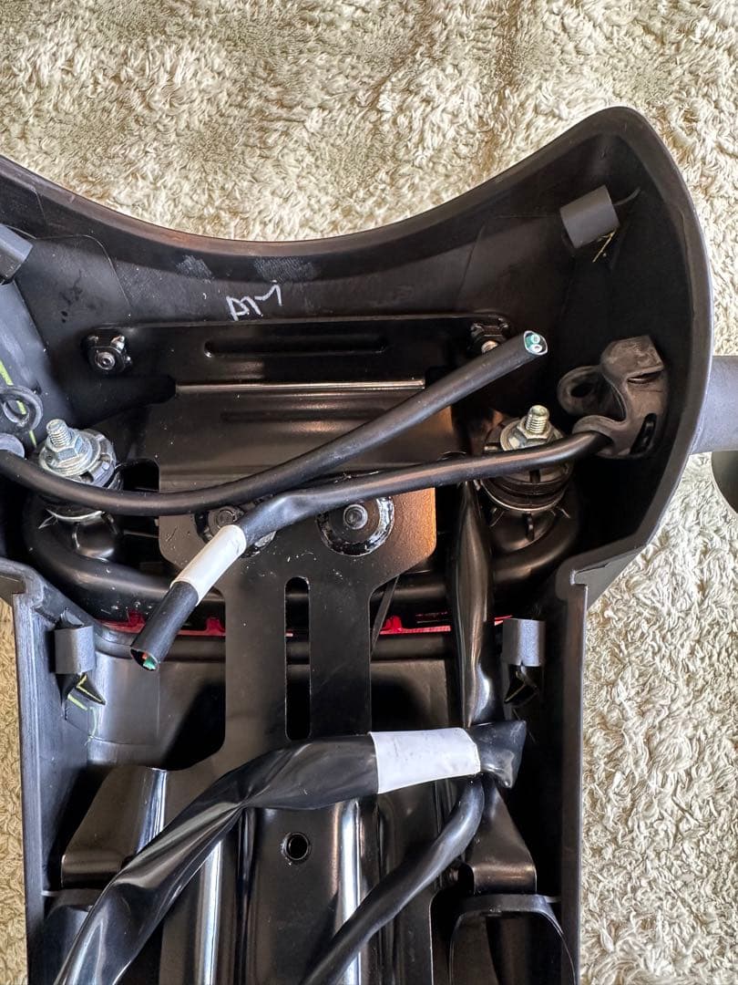 レブル250 Sエディション純正テールランプとウインカー