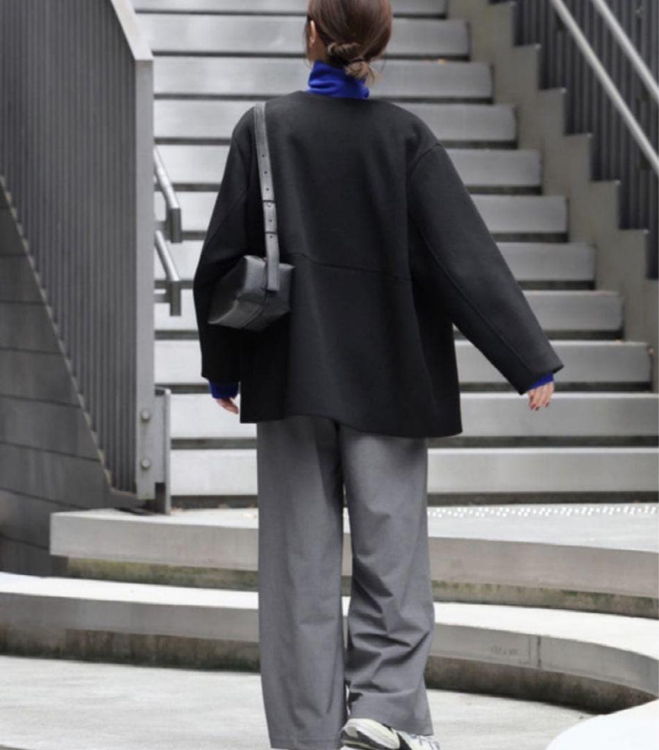 美品ジャーナルスタンダード スーパーファインビーバークルーネックコート 36