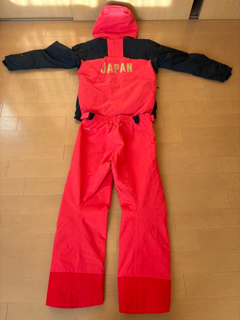 スキーウェア 赤/黒 フード付き