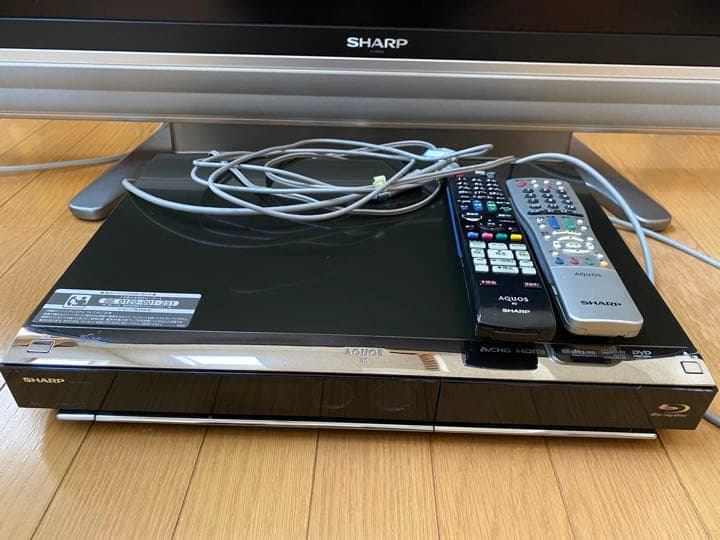 SHARP AQUOS46型テレビ＆ブルーレイディスクレコーダー