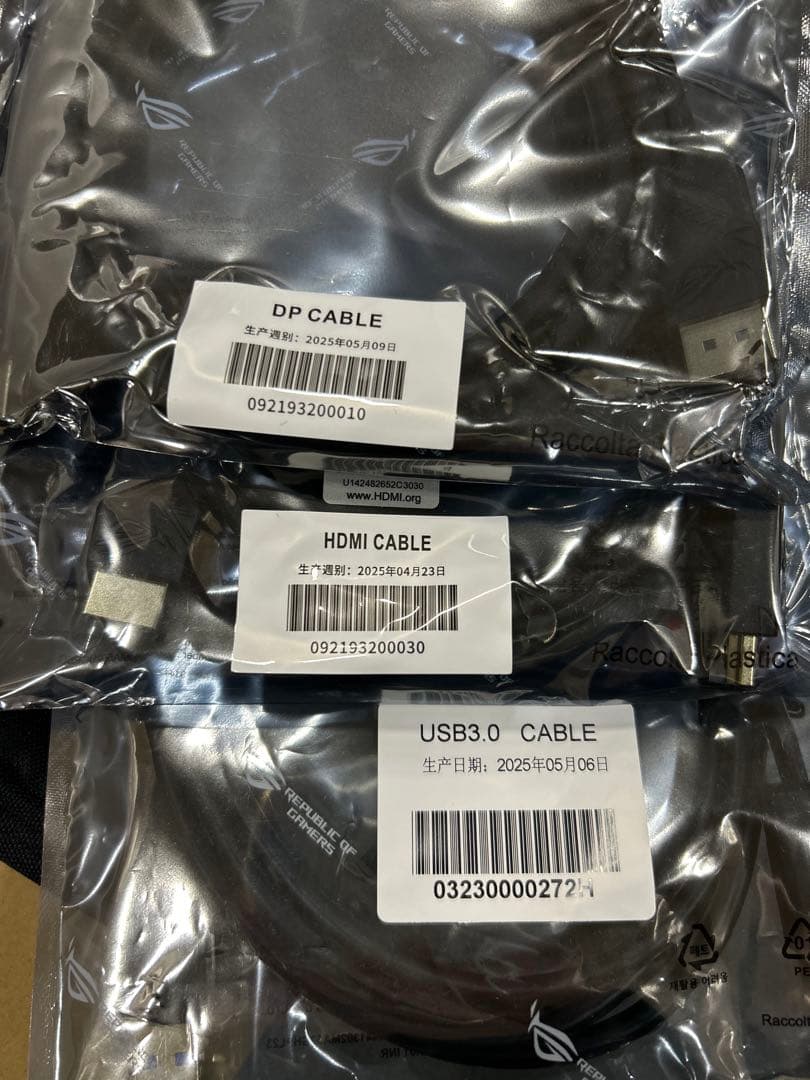 ASUSゲーミングモニター　ROG Strix OLED XG27UCDMG