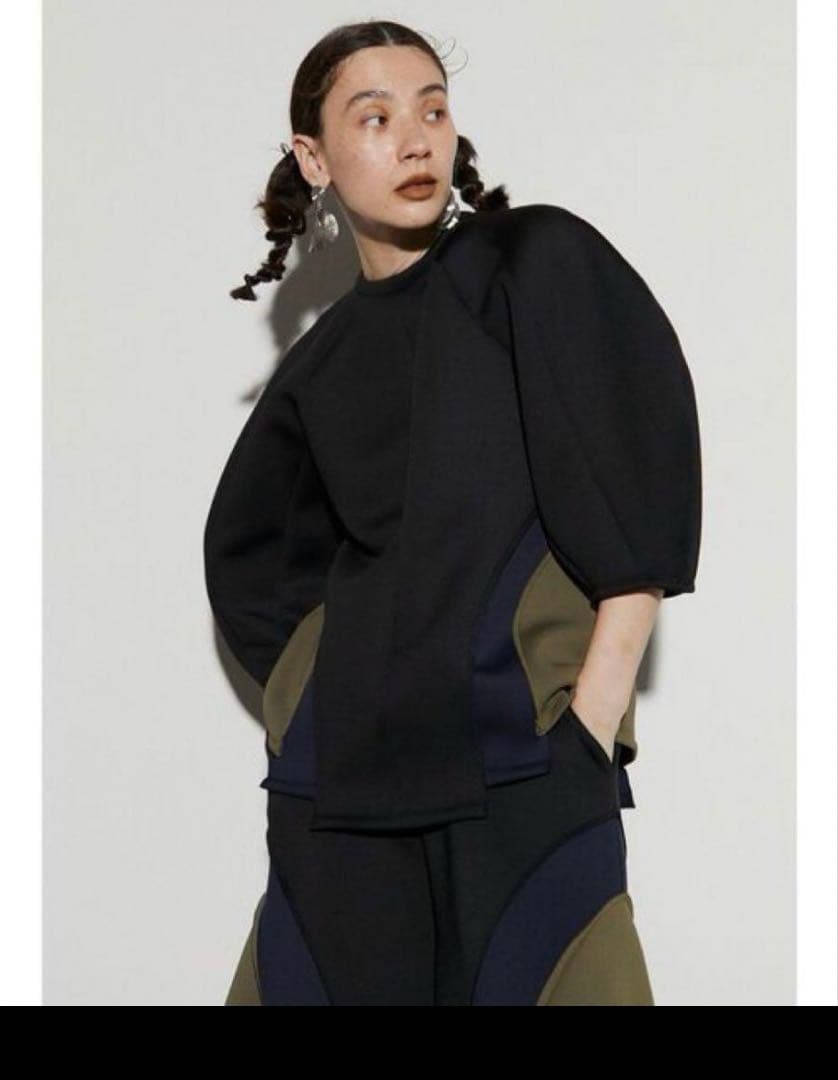 un3d. アンスリード　バルーンスリーブ ガウチョパンツ ブラック・オリーブ