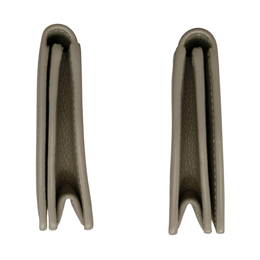 サンローラン　名刺入れ　ビジネスカードホルダー　アイボリー　ベージュ