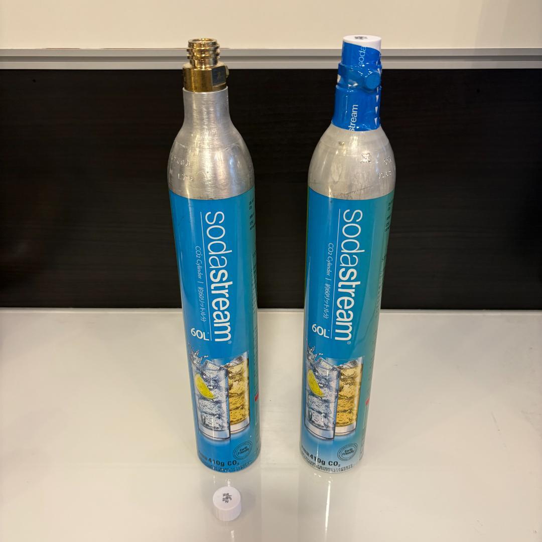 【aarke　美品】　新品ガス・新品ボトル付き　(アールケ 炭酸水メーカー )