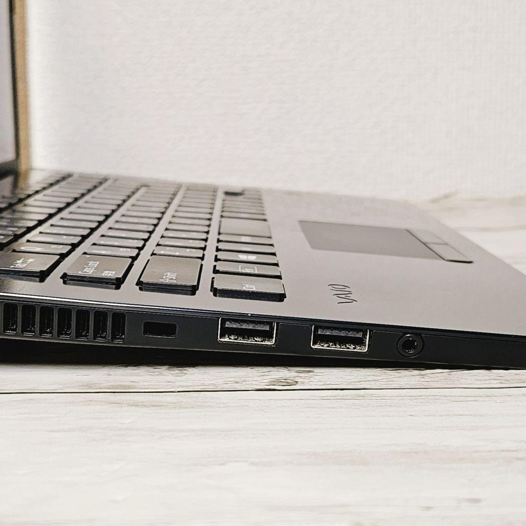 早い者勝ち！美品 VAIO 第10世代Corei5 薄型 ノートパソコン SSD