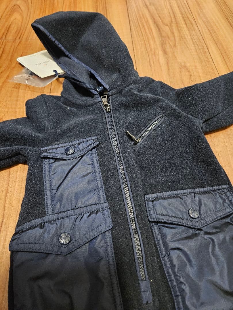 MONCLER フード付きロンパース 黒