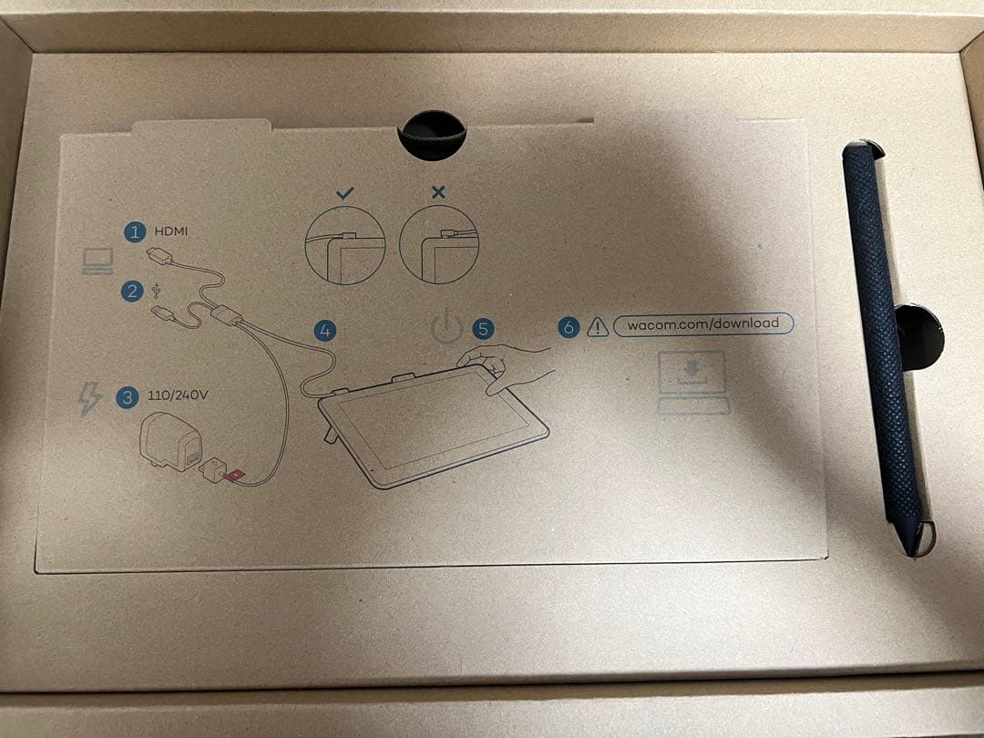 液タブ・ペンタブ Wacom One Creative Pen Display