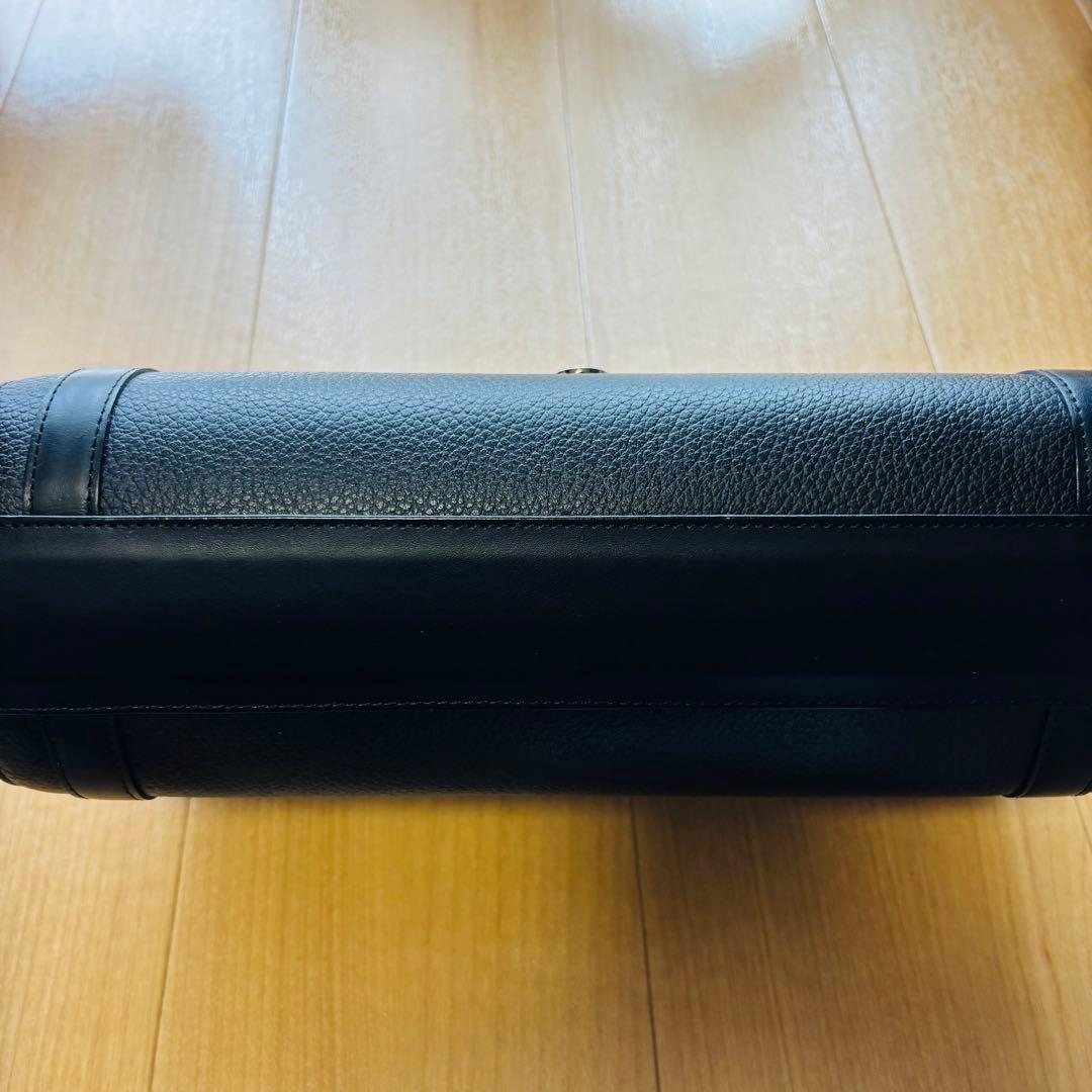 希少 美品 バーバリー 筒型 レザー ミニハンドバッグ ノバチェック　ブラック