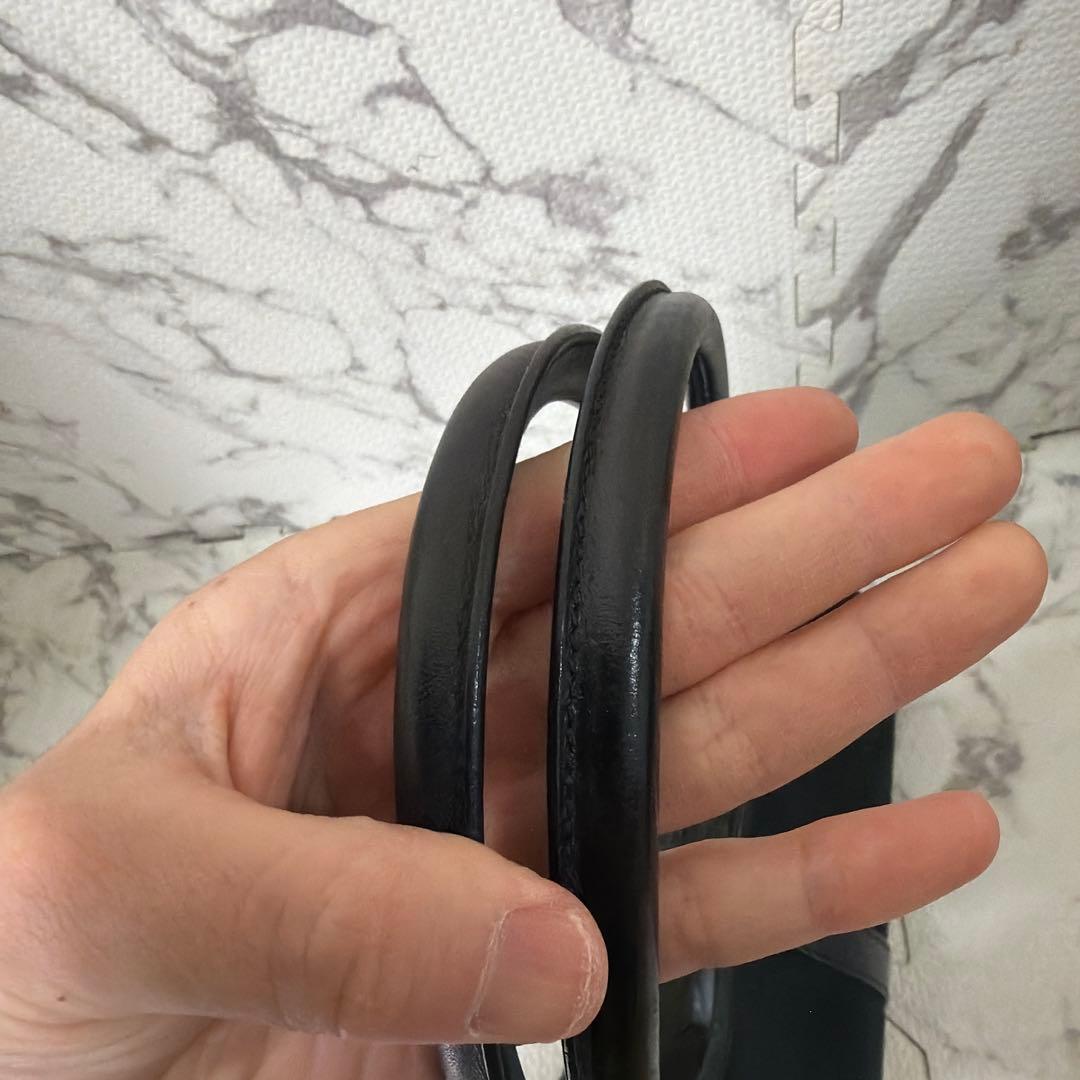 P*e様 GUCCI ブラック ハンドバッグ GGパターン