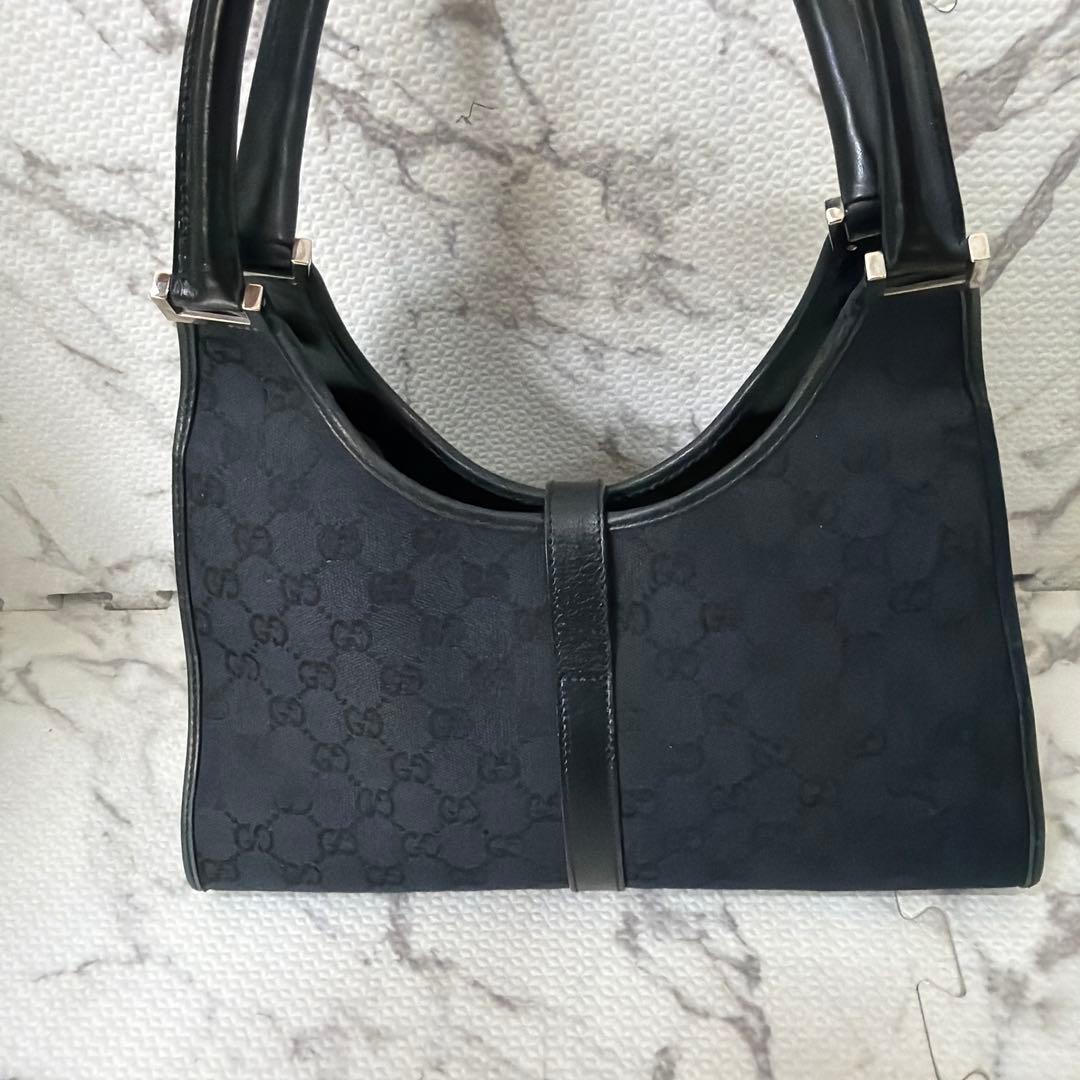 P*e様 GUCCI ブラック ハンドバッグ GGパターン