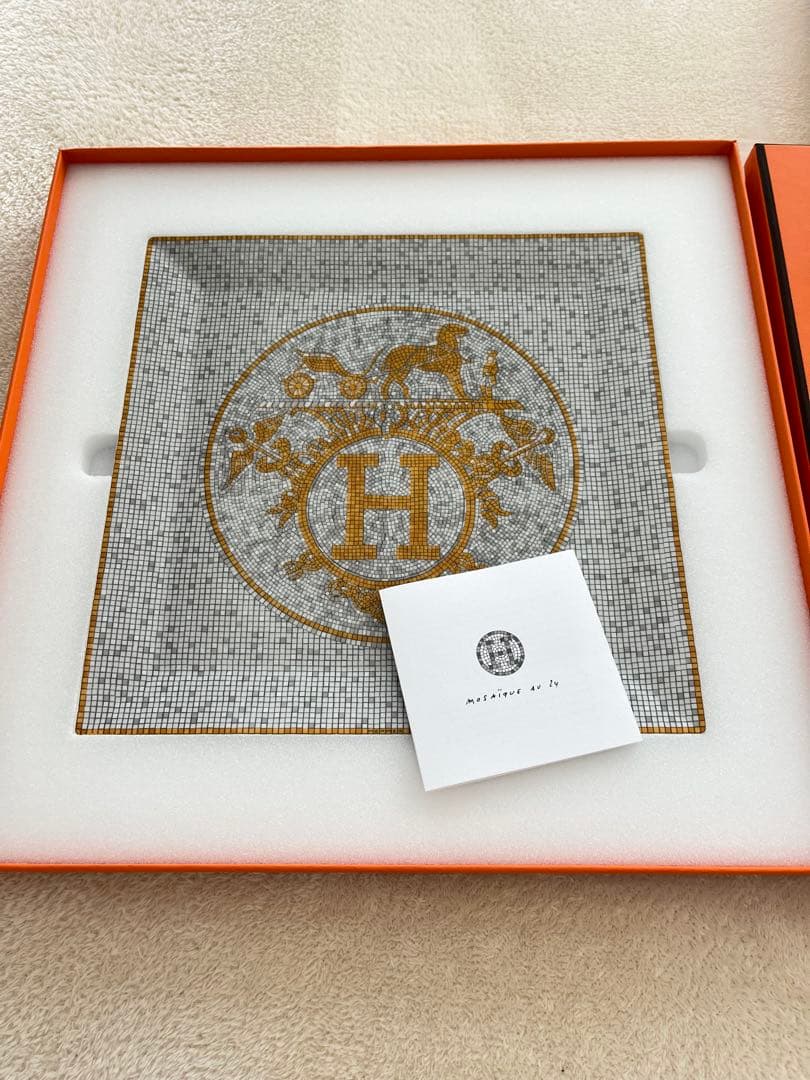 エルメス 大判プレート モザイク