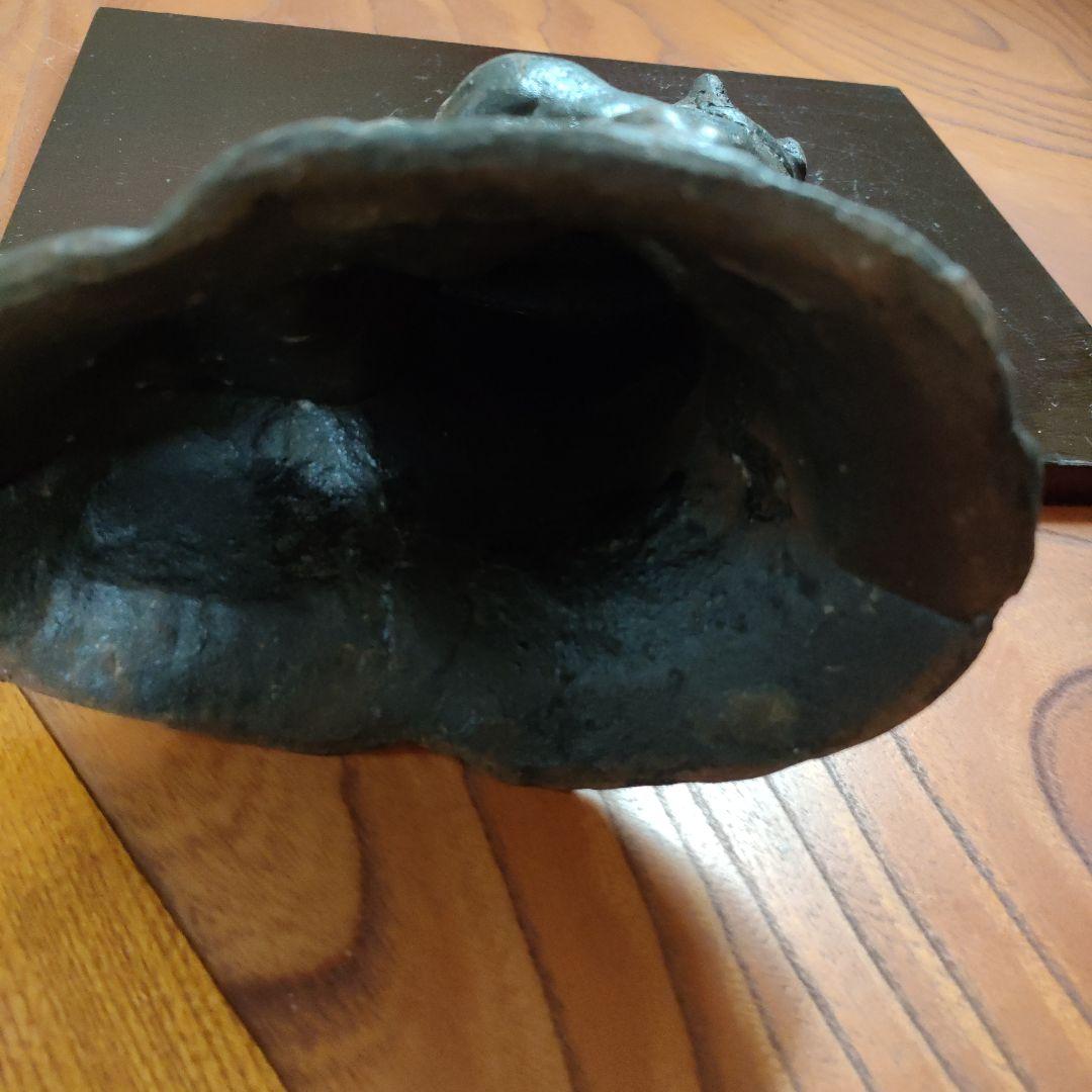 昭和レトロ　アンティーク　骨董品　台座付き！鋭い目つきの鷹の置物　金属製