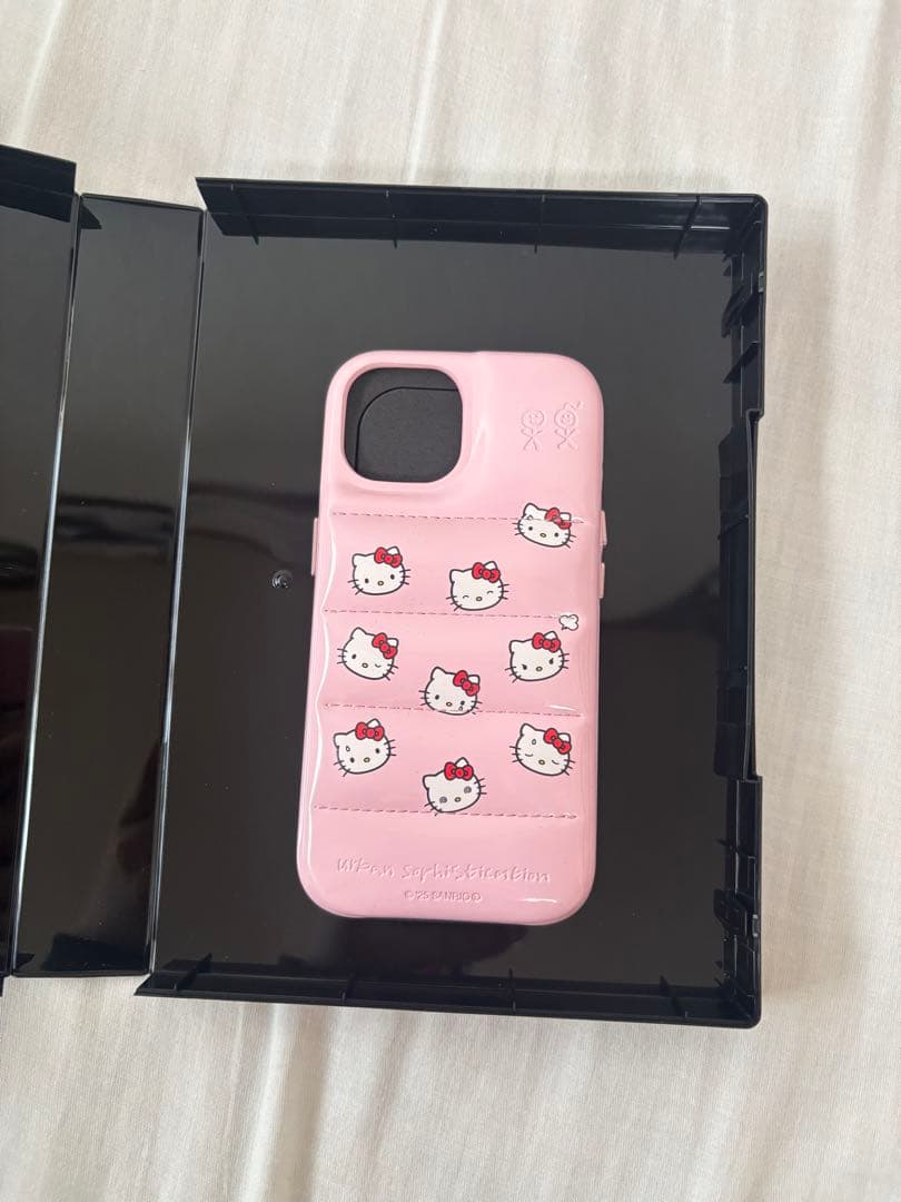 urban sophistication ハローキティ iPhone15