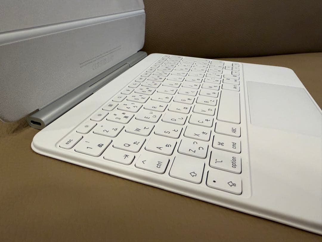 バッテリー100% iPad Air M3 11 Magic Keyboard