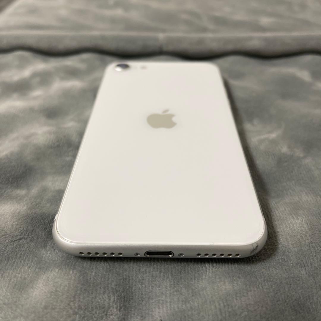 iPhone SE (第2世代) 64GB ホワイト バッテリー最大容量84%