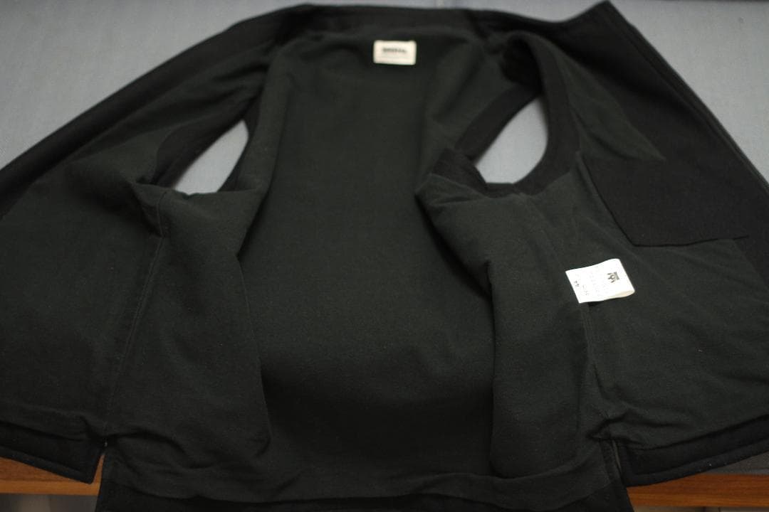 【極美品/即完品】Brena チンストラップ ウール ベスト 44(ブラック