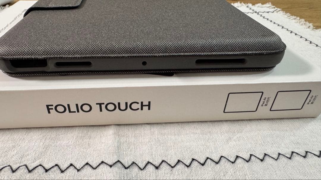 Logicool FOLIO TOUCH iPad Air用ケース