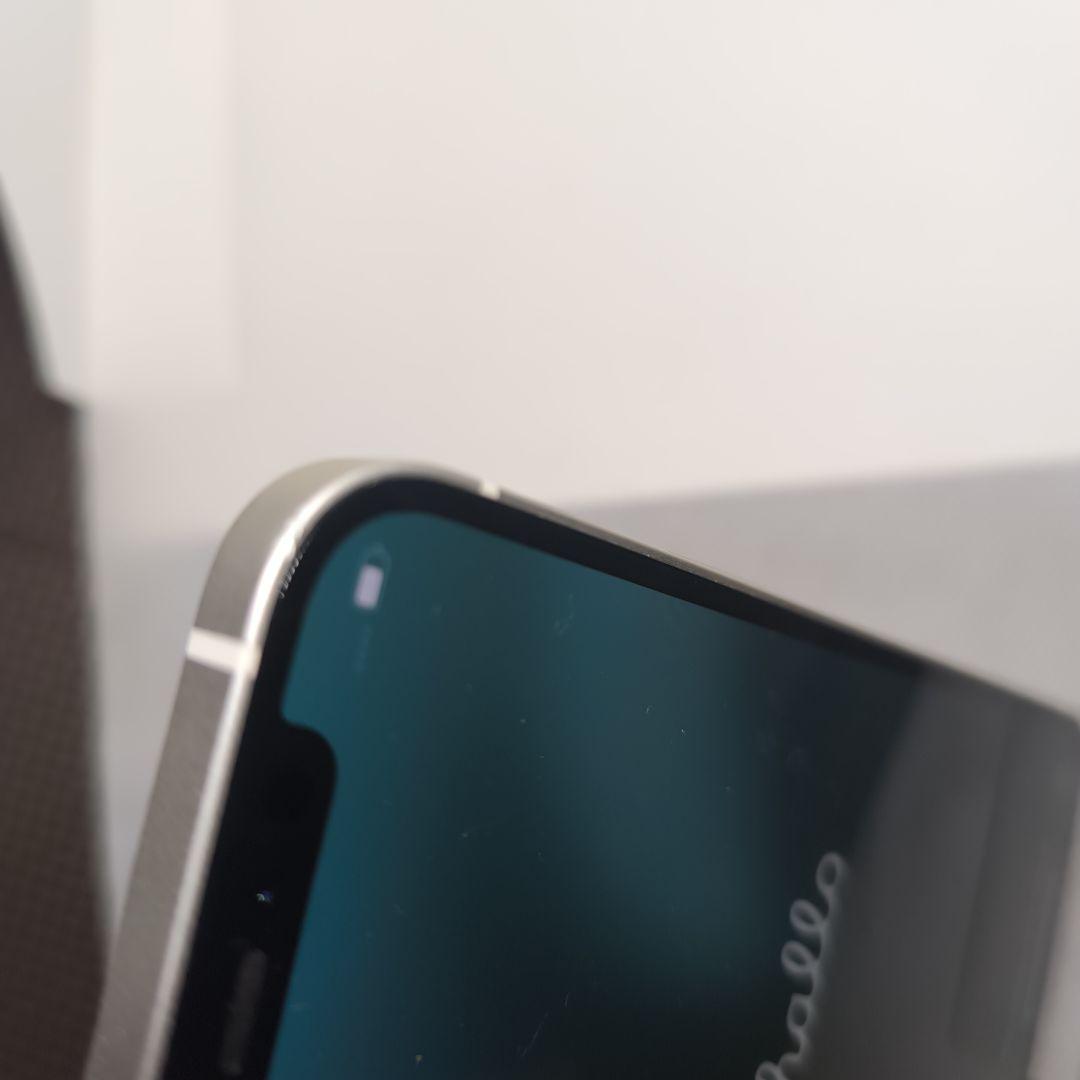 iPhone 12 64GB ホワイト　SIMフリー