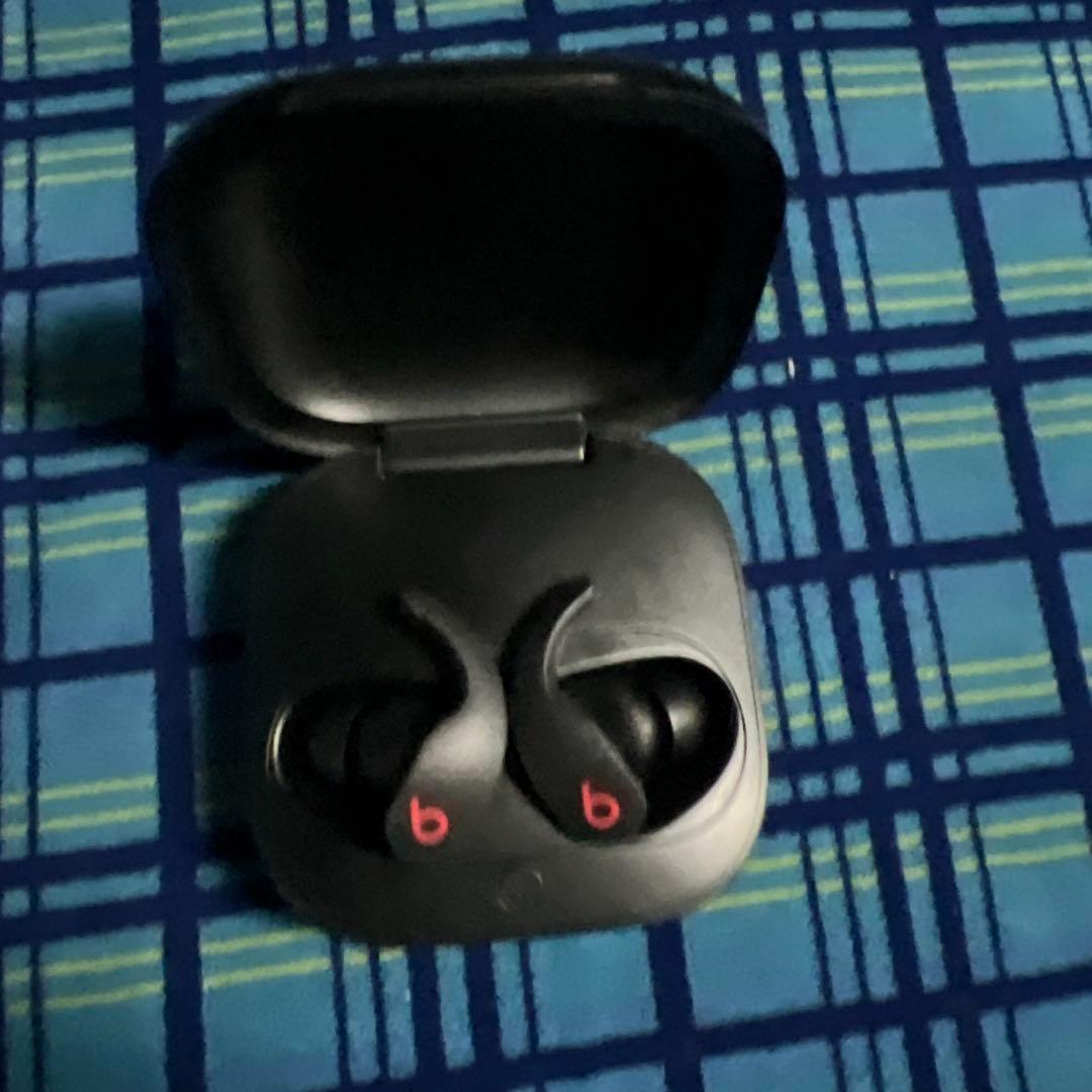 イヤホン beats by reiya