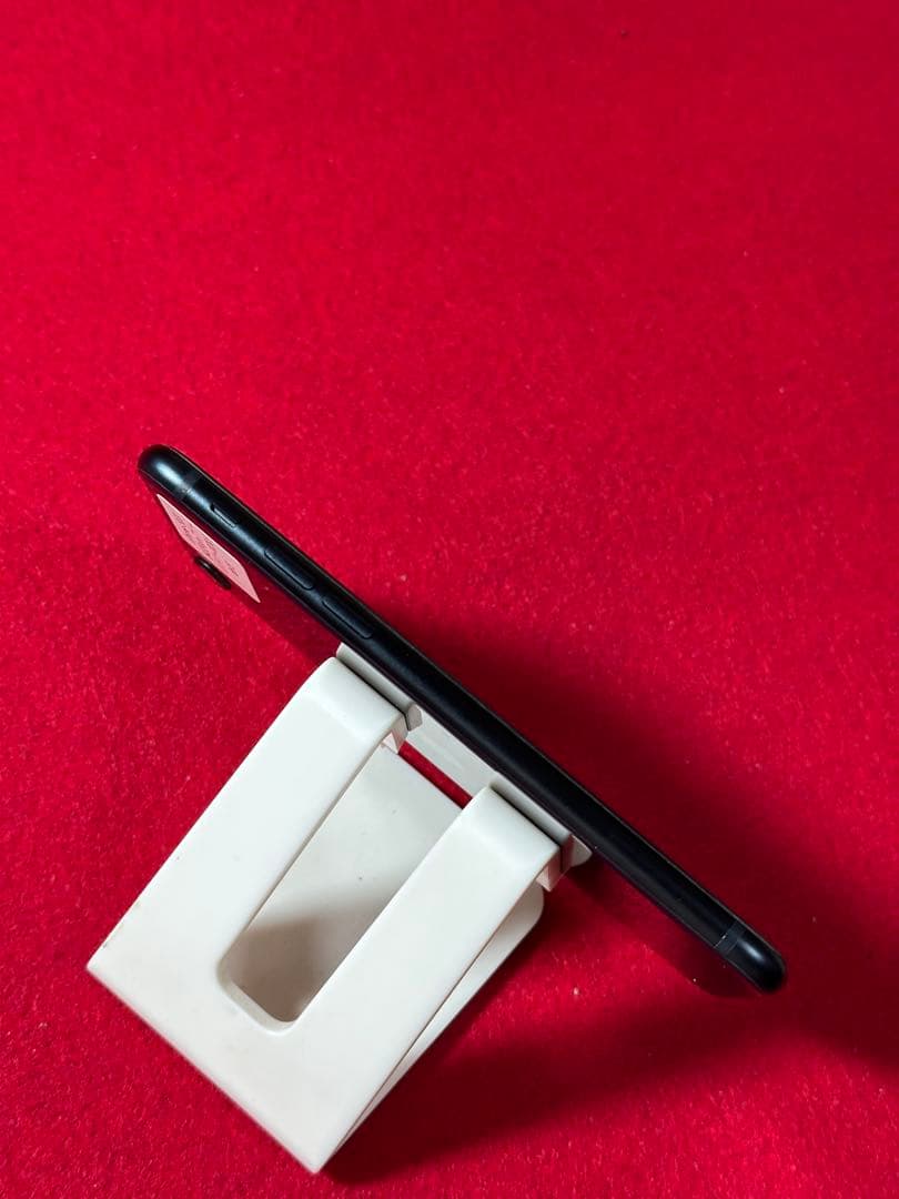 【8613】iPhone SE3第3世代ミッドナイト 64GB simフリー