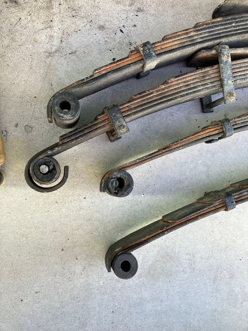 純正リーフサスペンション、ランクル４０用