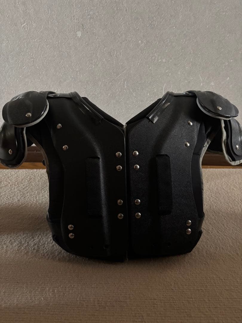 アメフト　DOUGLAS Q22-S ショルダーパッド 17\"-18\"