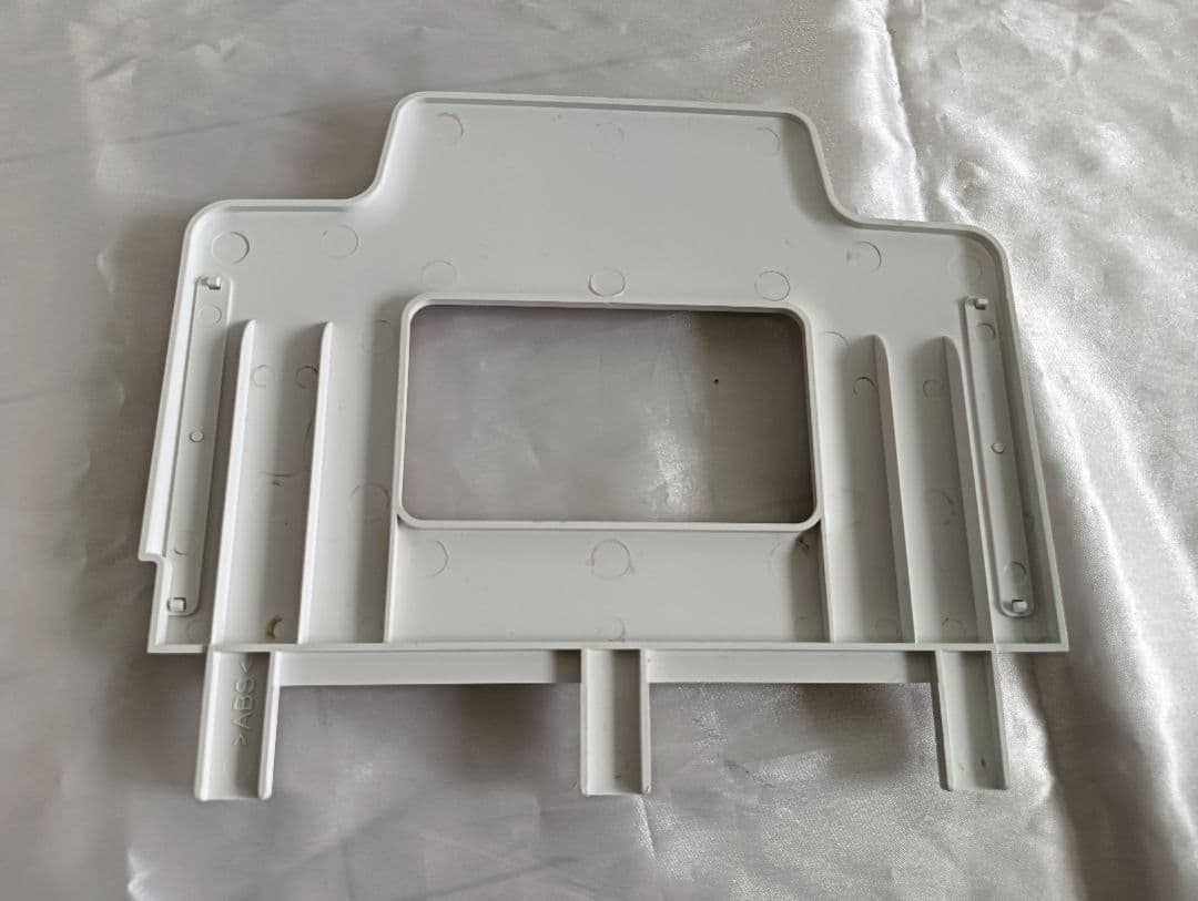 卓上型自動紙折り機 ORUMAN MA40