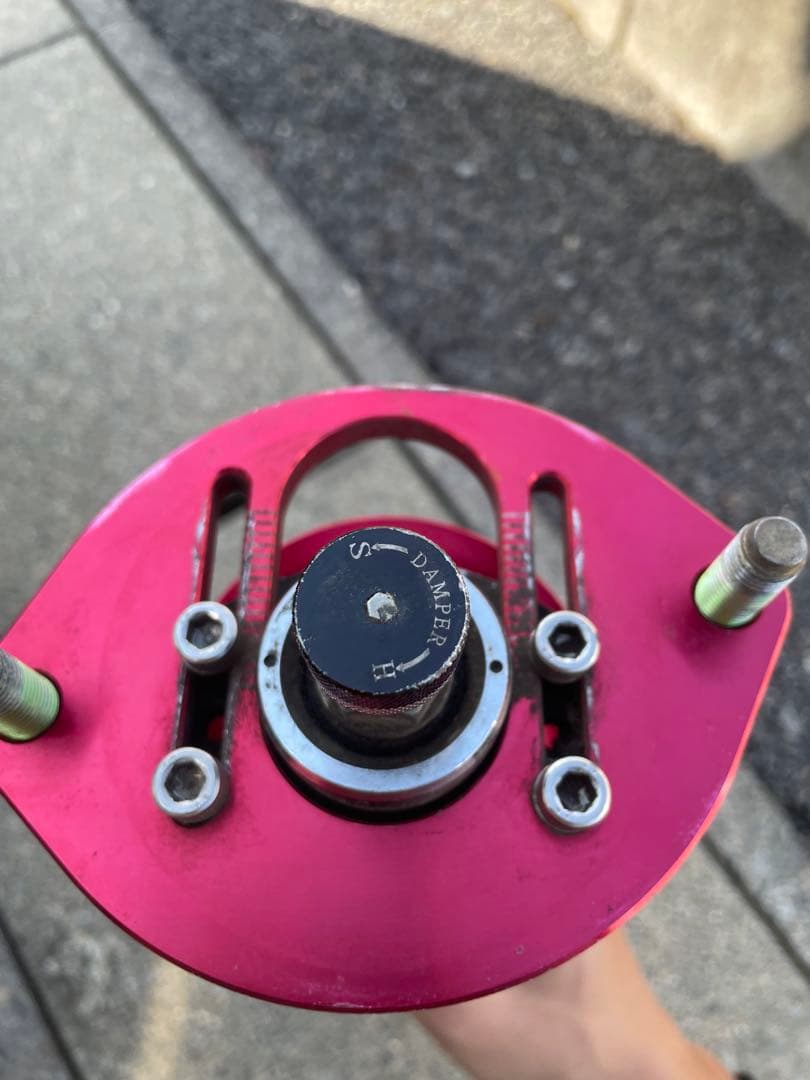 格安即購入可能Spiegel シュピーゲル RC1/RC2 R2 車高調