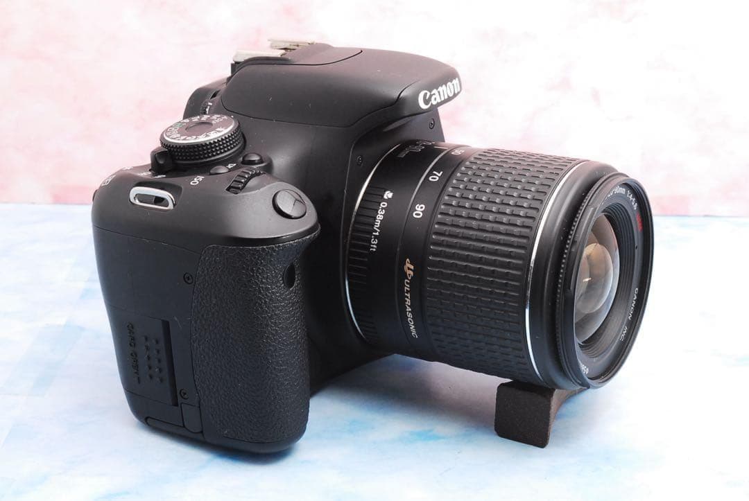 キャノン Kiss X5☆Wレンズ＆バッグ☆一眼レフカメラ☆ショット数少！