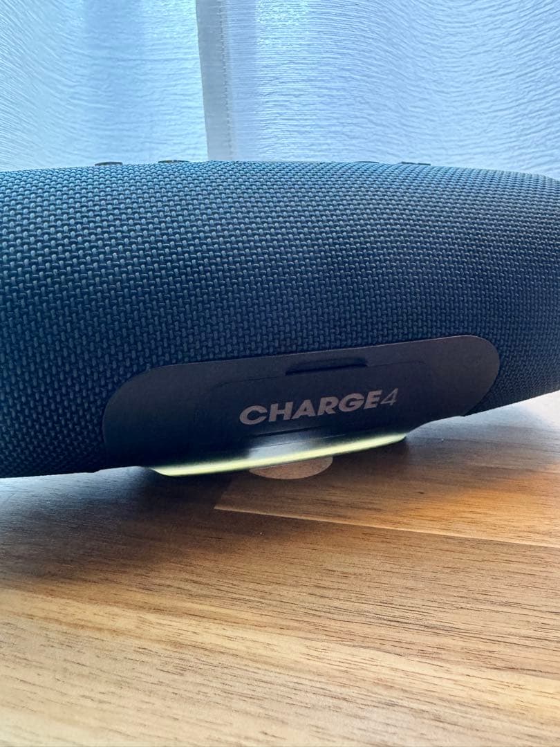 JBL Charge 4 ワイヤレススピーカー