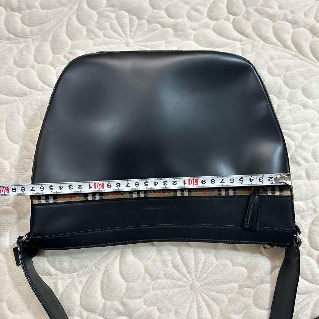 バーバリー　ショルダーバッグ　ノバチェック　肩がけ　レザー　キャンバス　ブラック