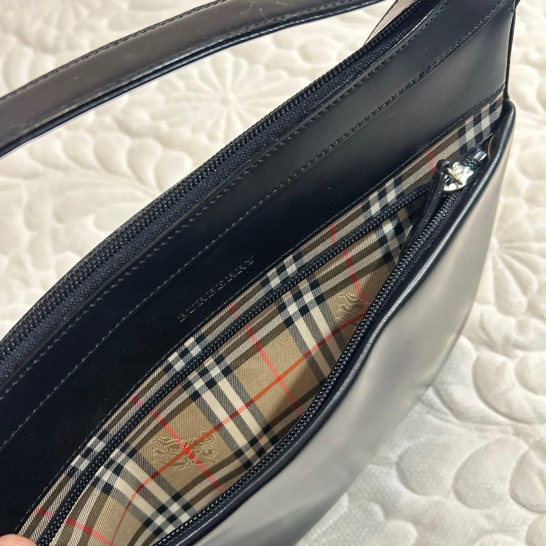 バーバリー　ショルダーバッグ　ノバチェック　肩がけ　レザー　キャンバス　ブラック