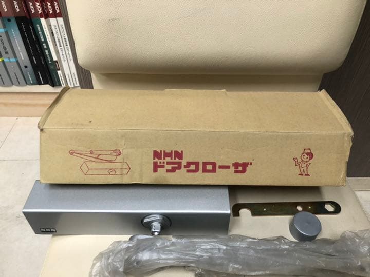 NHN ニッカナ製 ドアクローザー