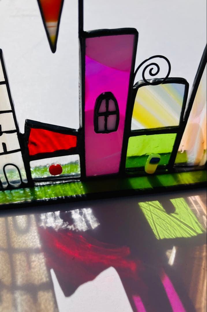 ステンドグラス　ガス燈が並ぶ街並み＆雪の街並み