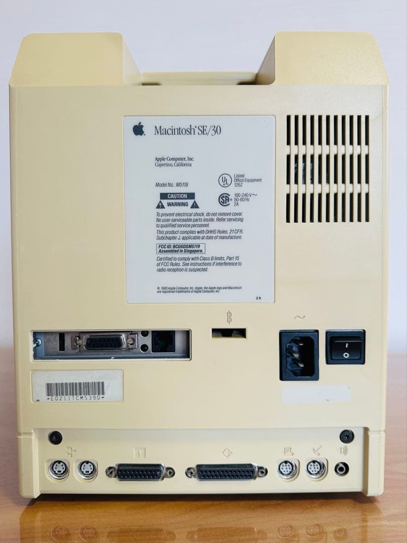 オールドマック　Apple Macintosh SE/30