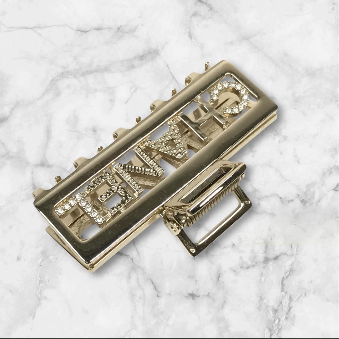 美品 シャネル ロゴ ヘアクリップ バレッタ B22 P ヘアーアクセサリー 箱