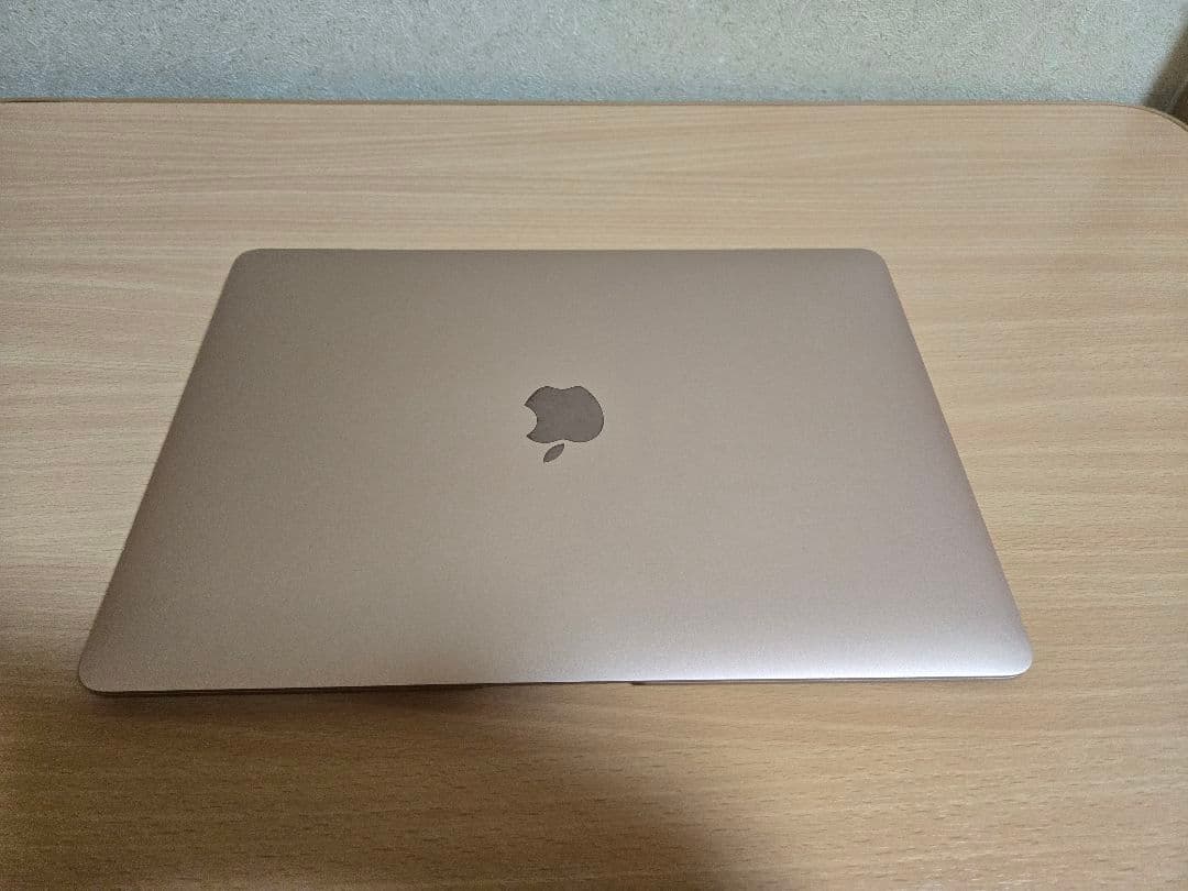 13インチ　MacBook Air　M1　Apple