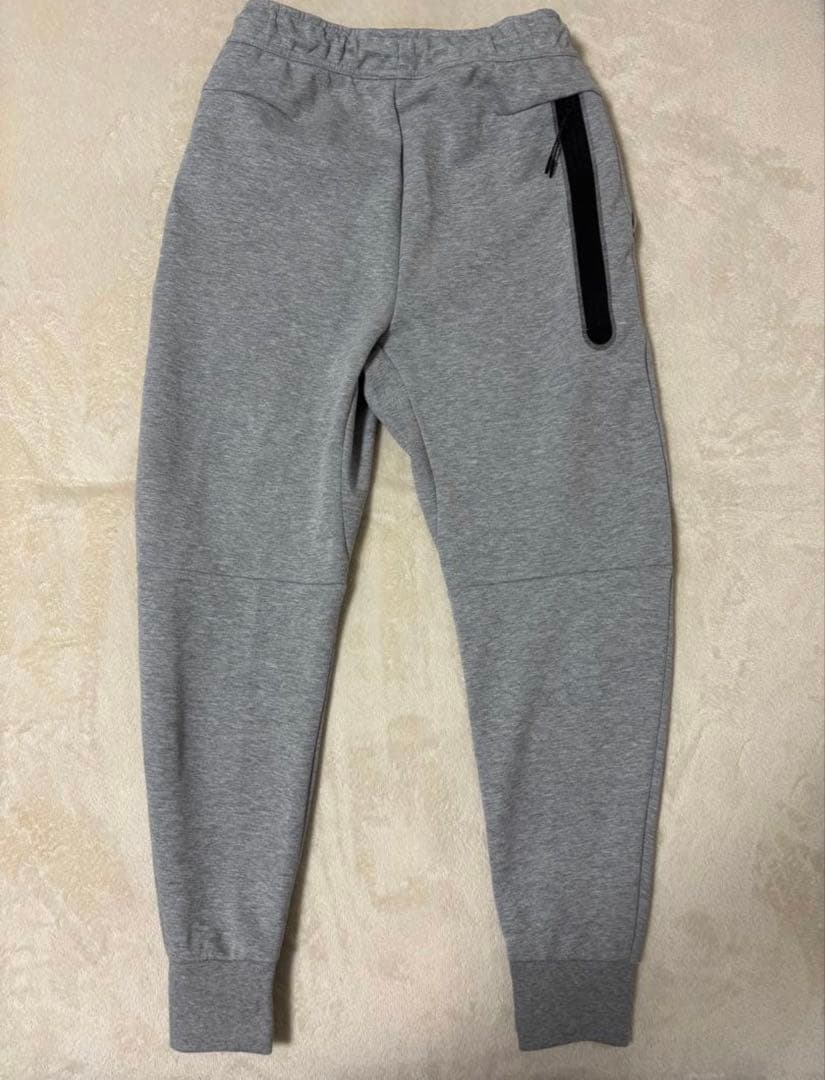 ナイキ　テックフリース　パーカー　ジョガーパンツ　上下セットアップ