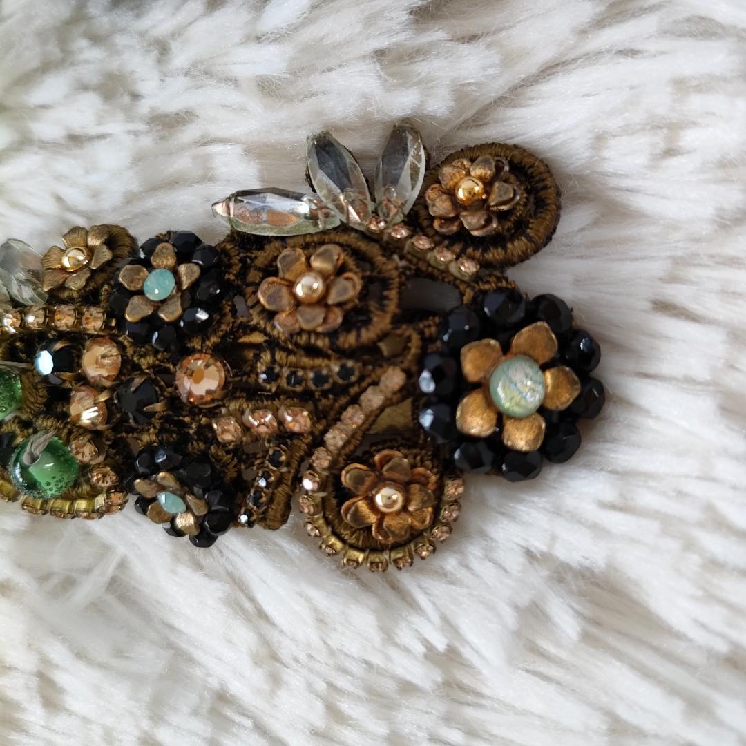 ミハエルネグリン Michal Negrin　フラワーモチーフ　レースバレッタ