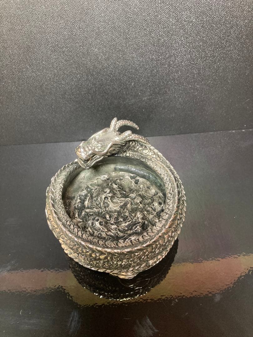 チタン製 ドラゴン 龍 彫刻 小物入れ アンティーク インテリア 置物 アート