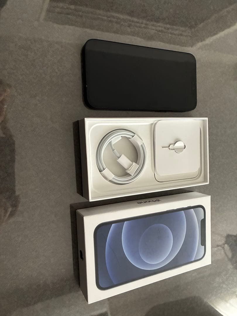 【津田】Apple iPhone 12 ブラック 本体