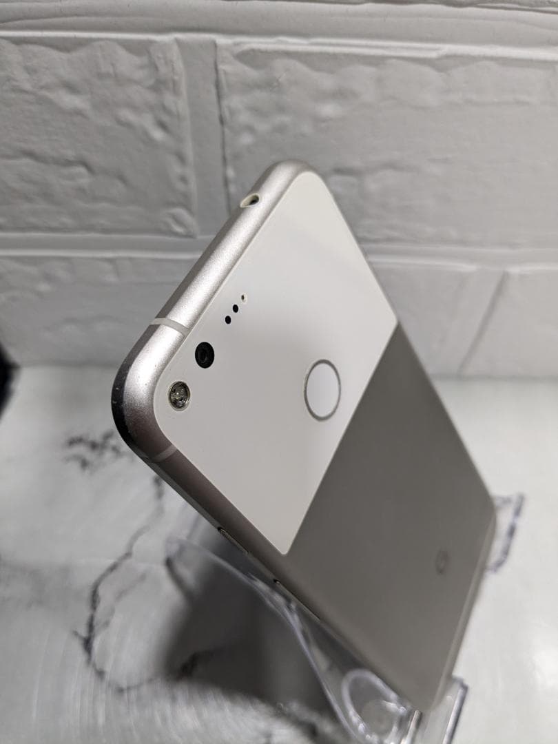 10【白】★特価★Google Pixel XL初代 32GB（日本未発売）