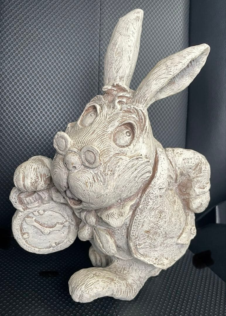 不思議の国のアリス　ウサギと猫#オブジェ　#インテリア#置物#園芸#ガーデニング