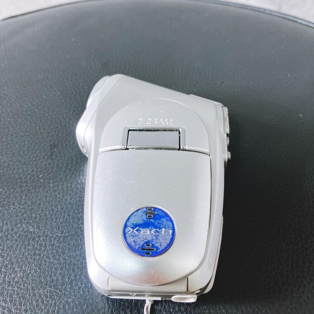 【良品】サンヨー ザクティ デジタルカメラ ハンディ DMX-C1
