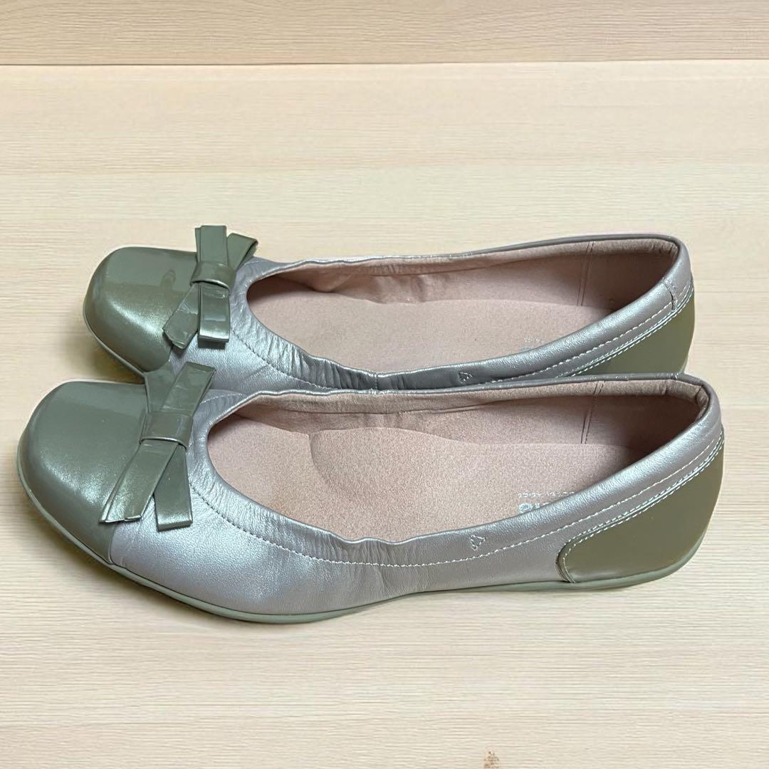 美品 pedaia アシックス エナメル レザー バレエシューズ 23.5