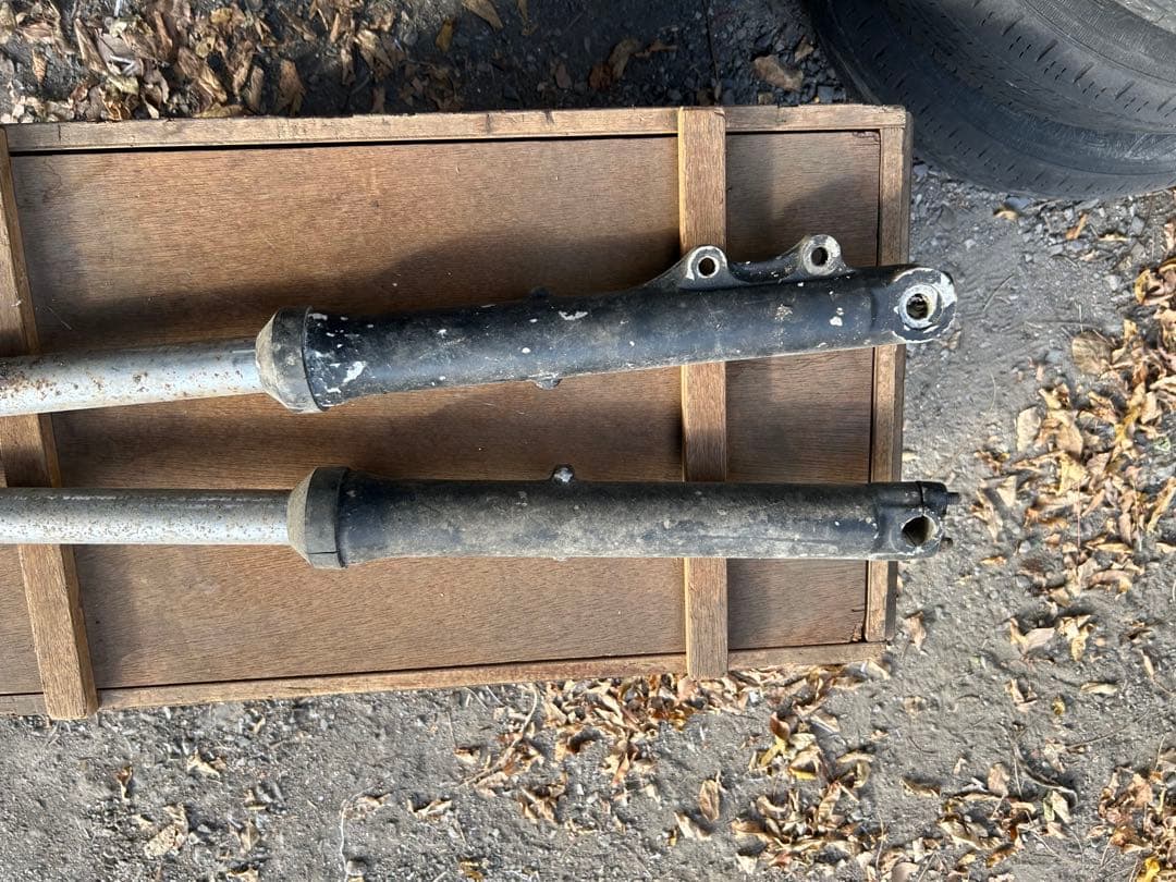 フロントフォーク アルミ製 使用感あり　旧車