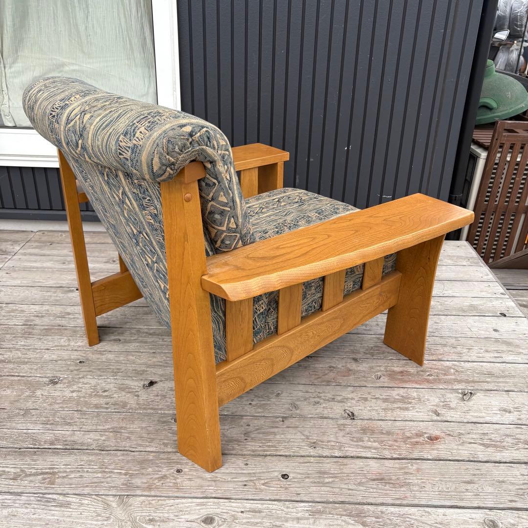 ② カリモク 木製アームチェア 1人掛けソファ 木製 北欧レトロ ファブリック