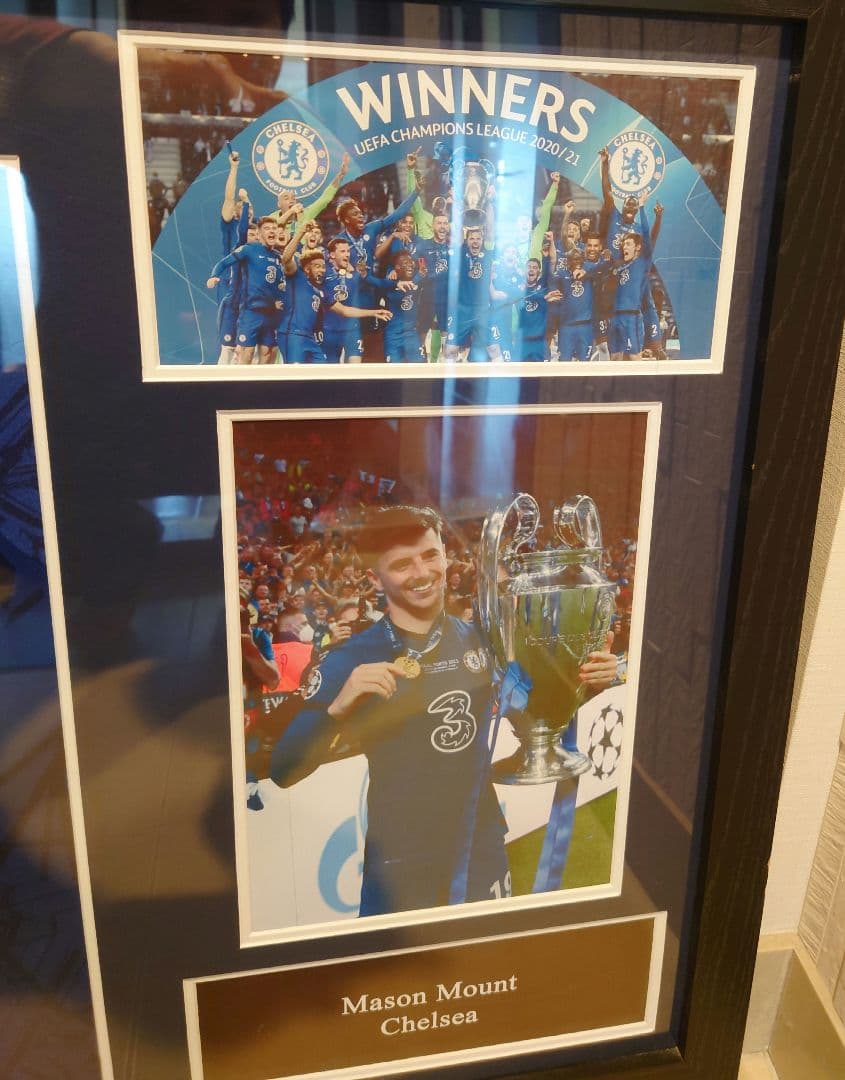 メイソン•マウント直筆サイン入りユニフォーム フレーム入り　証明書付き