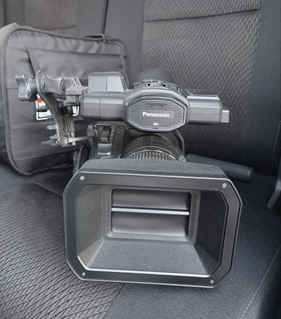【数回のみ使用美品】＊ 業務用 ＊Panasonic ＊ AG-DVX200 ＊
