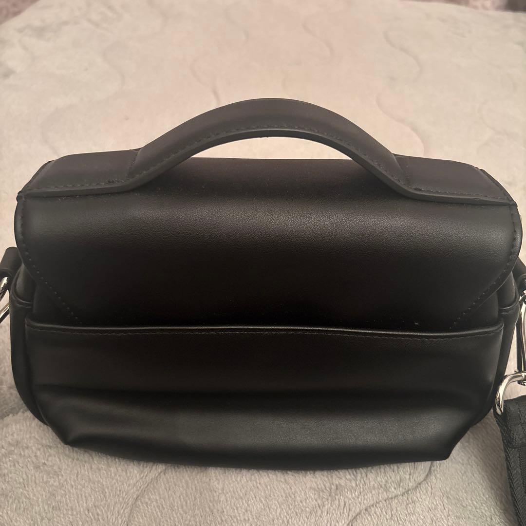 DIESEL ブラックレザーショルダーバッグ